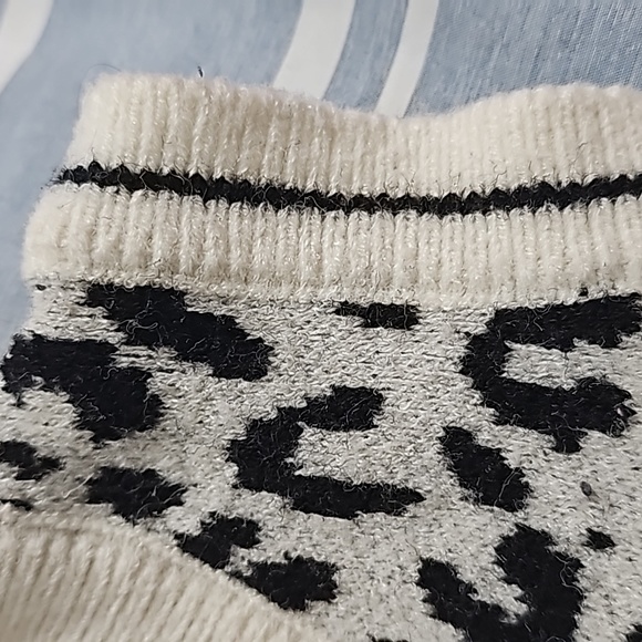 Women sweater - Picture 4 of 4